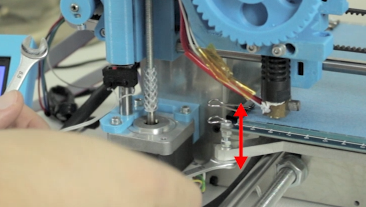 kalibracja drukarki 3d - podnoszenie lub oniżanie rogu stołu